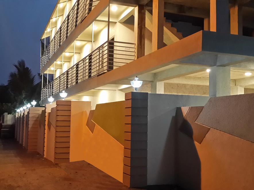 Hotel Sahyadri Алибаг Экстерьер фото